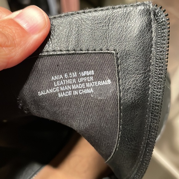 Nicole leather booties 6.5 - Picture 3 of 3